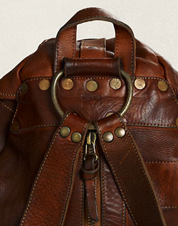 What a craftsmanship, what a finishing! The RRL Riley Leather Rucksack.