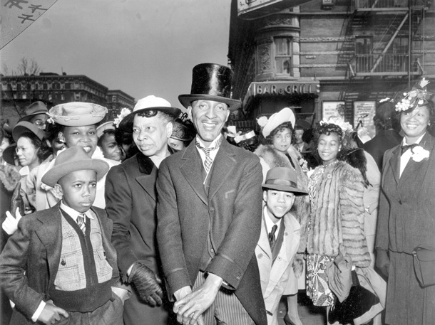 World’s First Photojournalist Arthur Fellig a.k.a. “Weegee the Famous ...